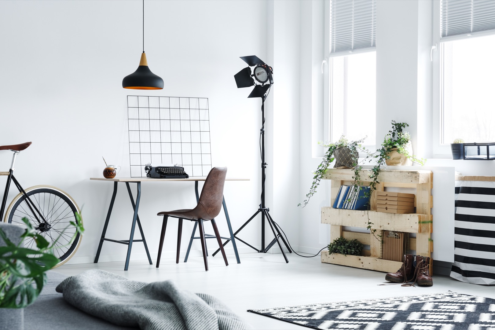 Modern home office Office in Downtown Miami